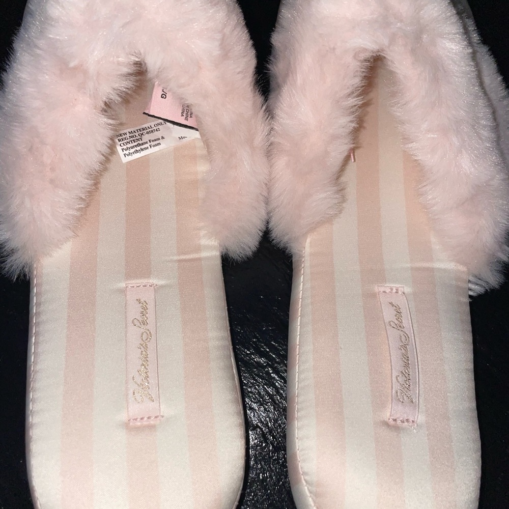 Victoria Secret House Slippers - Picture 6 of 11